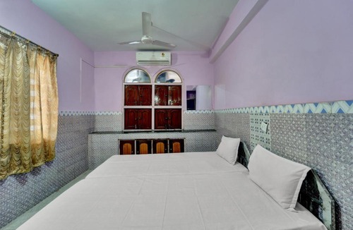Jamshedpur Hotel | Hotel O by OYO GURU NANAK RESIDENCY