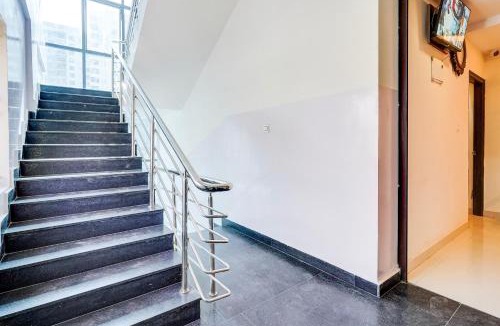 Krishnarajapura Hotel | Hotel O by OYO Sri Balaji Residency