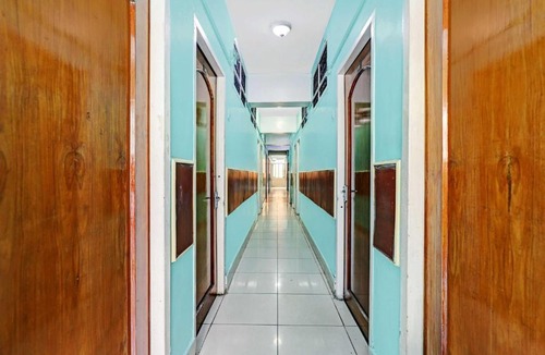 Central Chennai Hotel | Hotel O by OYO The Golden Tulip Residency