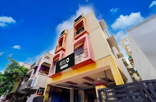 Gandhipuram House | Hotel O Coimbatore North Railway Station