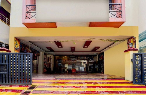 Gandhipuram House | Hotel O Coimbatore North Railway Station