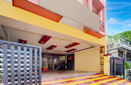 Gandhipuram House | Hotel O Coimbatore North Railway Station