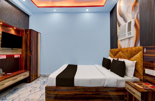 Chandannagar Hotel | Hotel O Dream Palace