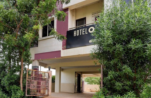 Vijayawada House | Hotel O Enikepadu Formerly Akshaya