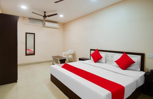 Seraikela Hotel | Hotel O Harihar Premium