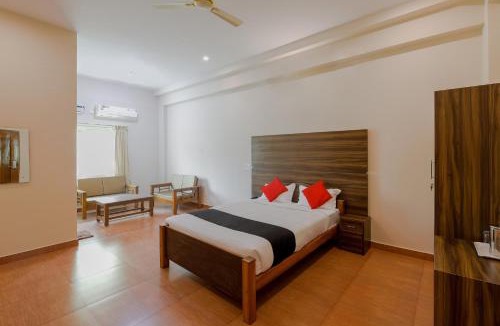 Mysore Hotel | Hotel O J K Golden Embassy