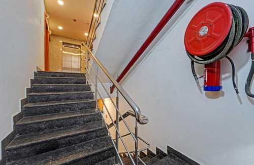 Sholinganallur Hotel | Hotel O J2 Service Apartment