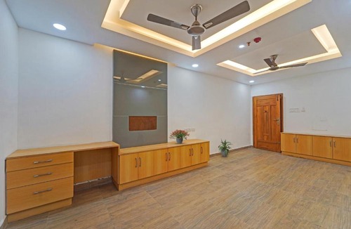 Sholinganallur Hotel | Hotel O J2 Service Apartment