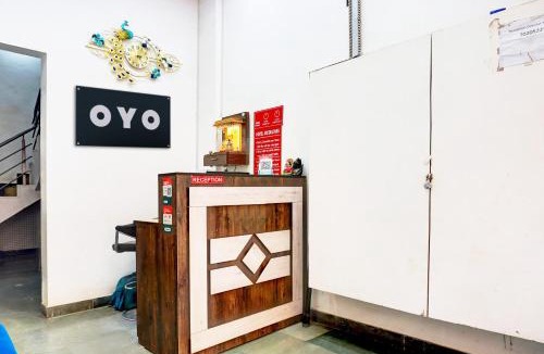 Pune Hotel | Hotel O Jaihind Building