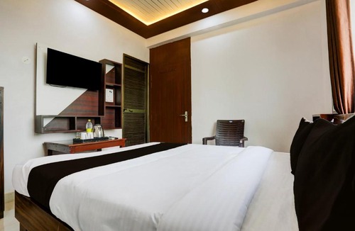 Laheriasarai Hotel | HOTEL O MJ INN