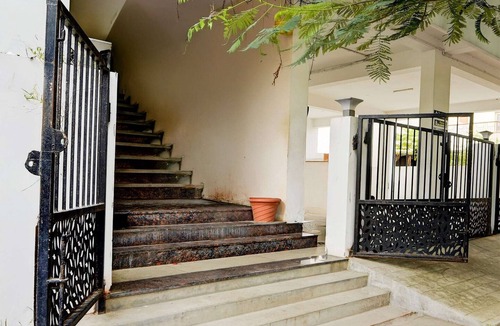 Tirupur House | Hotel O Ondipudur Bus Terminal