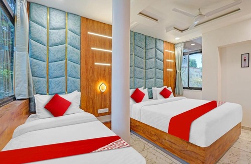 Navrangpura Hotel | Hotel O Reet Villa