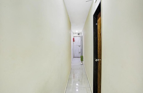 Chembur East Hotel | Hotel O S K Palace