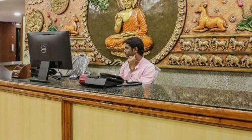 Gandhi Nagar Hotel | Hotel O Sai Vishram