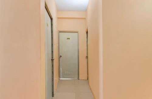 Kolkata Hotel | Hotel O Santoshpur Lakeview Formerly Bellavita Guest House