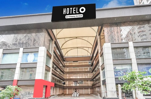 Surat House | Hotel O Sneh Rashmi Botanical Garden