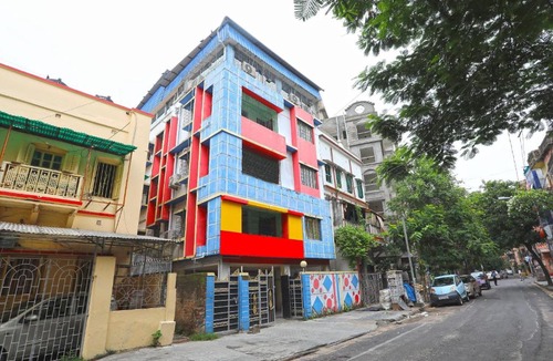 Kalighat Hotel | Hotel O Sradhanjali Guest House