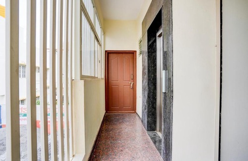 Bengaluru Hotel | Hotel O SRL Comforts