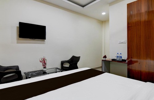 Rasulgarh Hotel | Hotel O SS INN