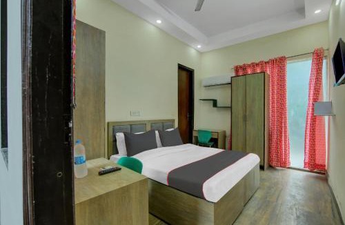 Malviya Nagar Hotel | Hotel O The Arrow Infront of Max Hospital