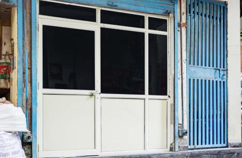 Sector 27 Hotel | Hotel O Tilak hotel 24 Sector 27 Near by Vinayak Hospital Gali no-6
