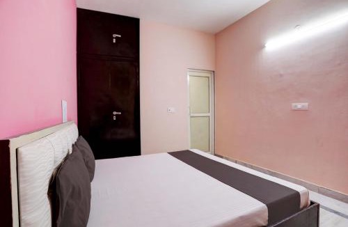 Sector 27 Hotel | Hotel O Tilak hotel 24 Sector 27 Near by Vinayak Hospital Gali no-6