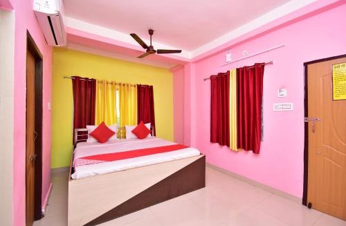 Tarapith Hotel | Hotel O Trinayani Guest House