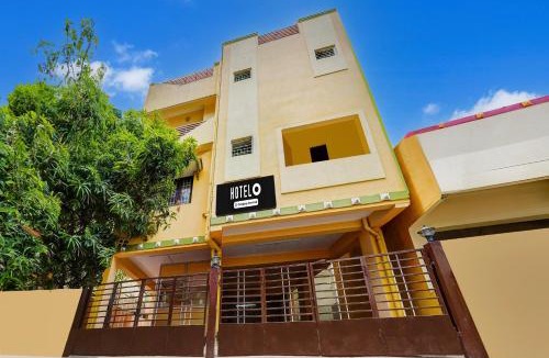Velachery Apartment | Hotel O Velachery Near Devi Karumariamman Nagar Extension