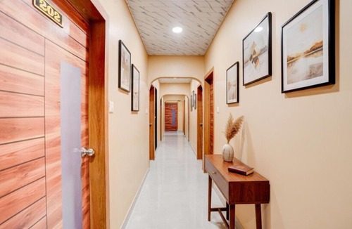 Clover Park Hotel | Hotel Omkar & Lodging - Phoenix Market City