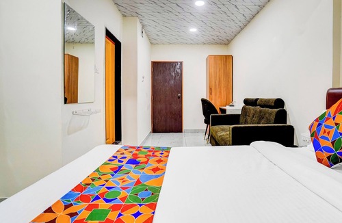 Pune Hotel | Hotel Omkar & Lodging - phoenix market city
