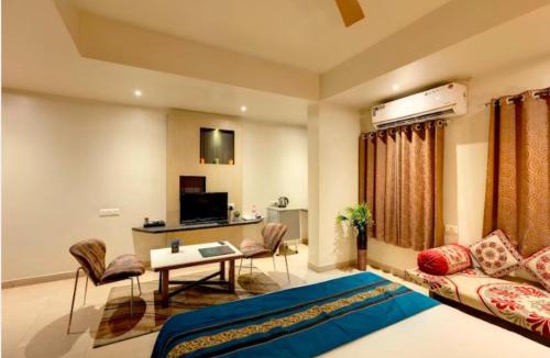Kolhapur Hotel | Hotel Orient Crown, Kolhapur