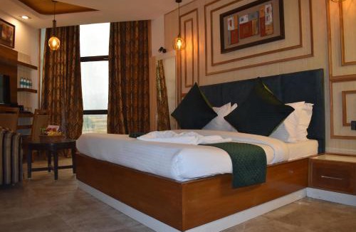 Dehradun Hotel | Hotel Padmini Palace