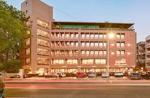 Vastrapur Hotel | Hotel Page One
