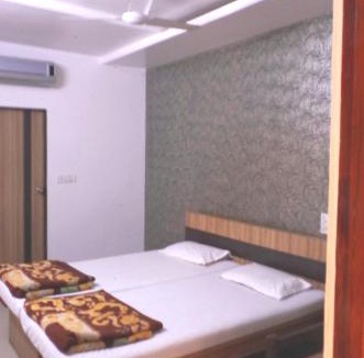 Daulatabad Hotel | Hotel Pariwar