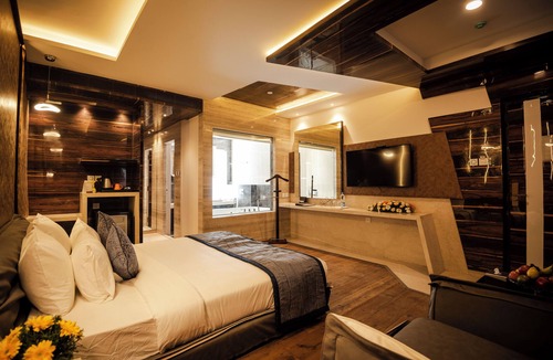 Ram Nagar Hotel | Hotel Park Elanza Coimbatore