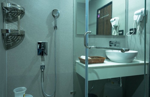 Gannavaram Hotel | Hotel Park Elite