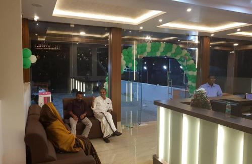 Kelambakkam Hotel | Hotel ParkwayInn