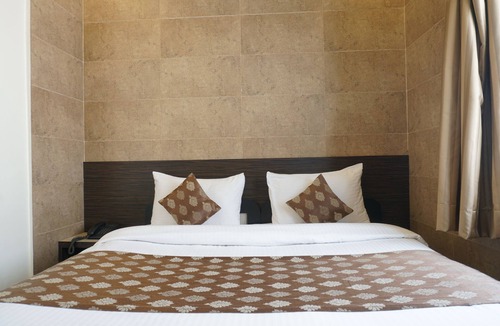 Pimpri Colony Hotel | Hotel Pavitra