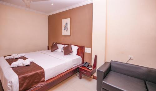 Shenoys Hotel | Hotel Pearl Palace