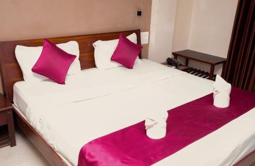 Shenoys Hotel | Hotel Pearl Palace