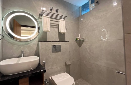 Shenoys Hotel | Hotel Pearl Palace