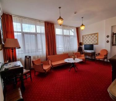 Caciulata Hotel | Hotel Perla Oltului