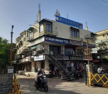 Ahmedabad Hotel | Hotel Pine Ville