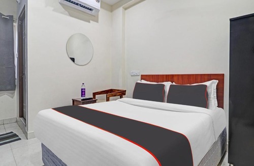 Kukatpally Housing Board Colony Hotel | HOTEL PNR SUITES KUKATPALLY