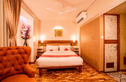 Ahmednagar Hotel | Hotel Prabha Palace
