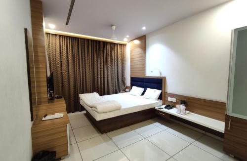 Tilakwada Hotel | Hotel Pragati