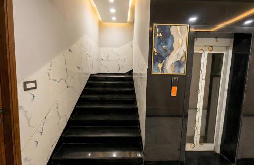 Sanwer Hotel | Hotel Pragya Paradise