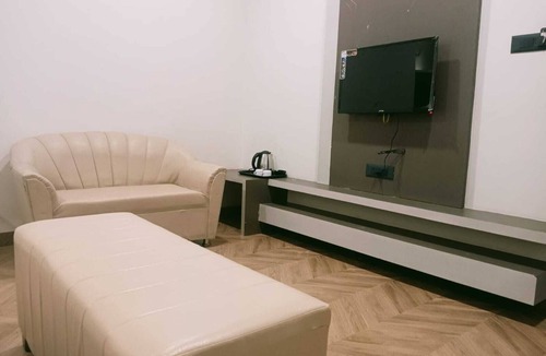 Maheshwar Hotel | Hotel Prakhyat