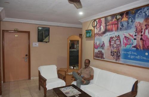 Gandhidham Hotel | hotel prashant international