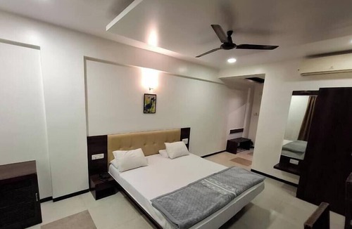 Satara Hotel | Hotel Pride Executive